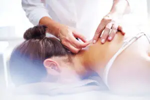 acupuncture in womans neck